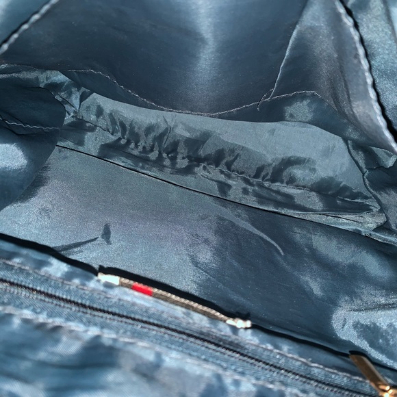 5 for$30! ✨blue purse✨ - Picture 4 of 7